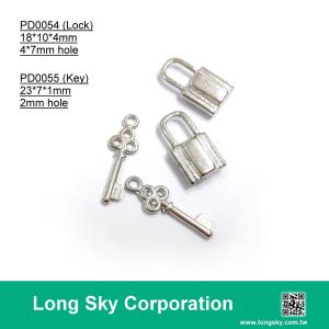 (#PD0054, PD0055) 金屬製造鑰匙造型吊飾、鎖頭造型吊飾